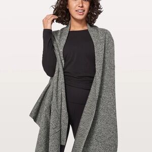 NWT Lululemon Live Freely Wrap